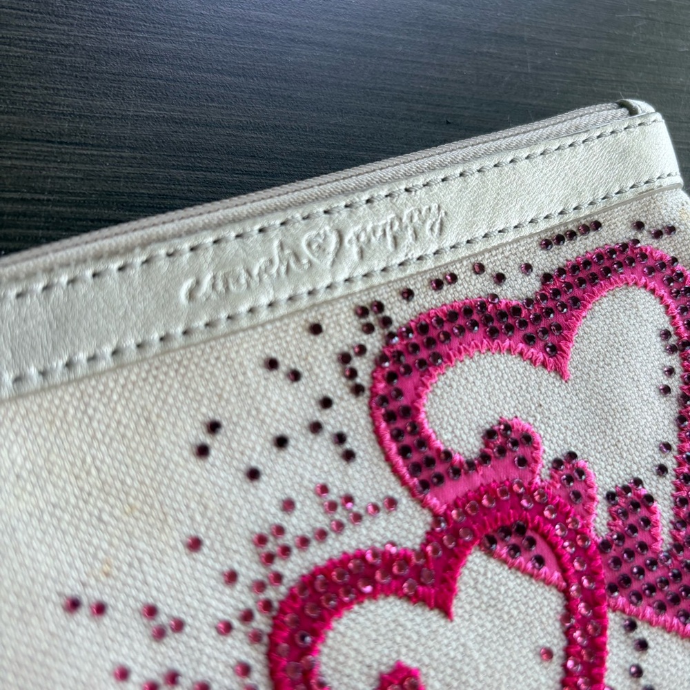 Coach Poppy Crystal Heart Wristlet (White/Pink) 2010 Limited Edition - Picture 7 of 11